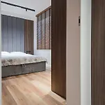 Nordic Wood Luxury With Jacuzzi Apartamento