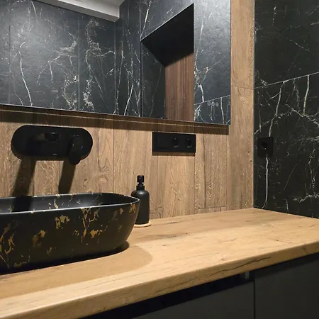 Nordic Wood Luxury With Jacuzzi شقة *