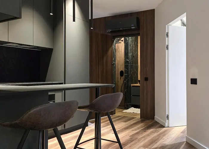 Nordic Wood Luxury With Jacuzzi شقة بالانغا