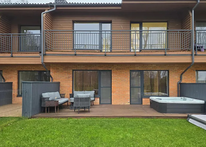 Nordic Wood Luxury With Jacuzzi *