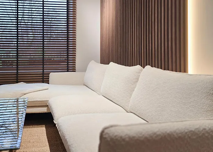 شقة Nordic Wood Luxury With Jacuzzi